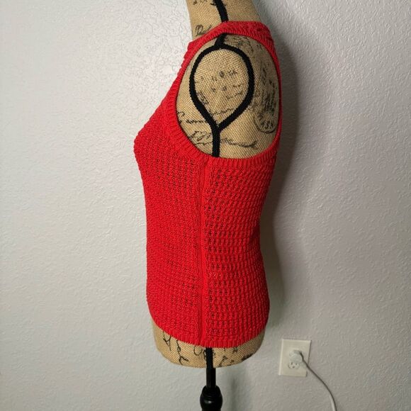 NWT Madewell Crochet Knit Crewneck Sweater Tank Red Size S Grandma Fitted Retro - Picture 9 of 11